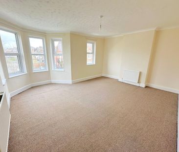 3 bedroom maisonette to rent - Photo 3