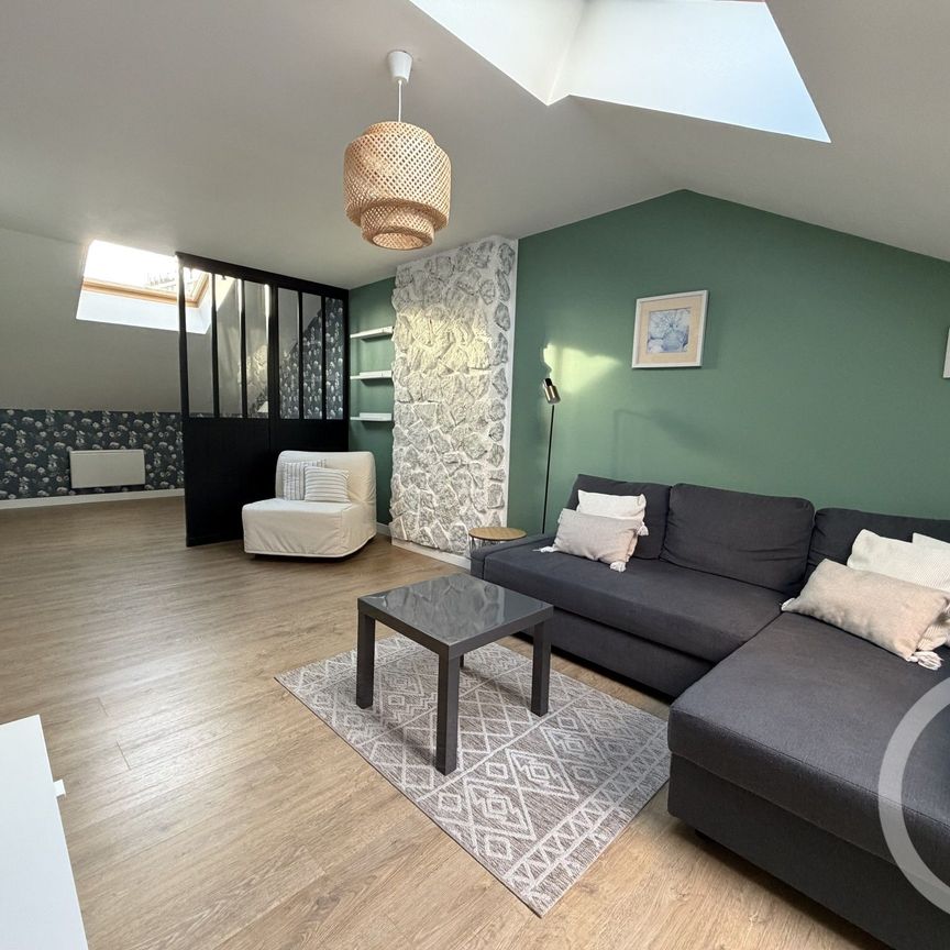 Location Appartement 2 pièces 67m² LA NEUVILLETTE 51100 - Photo 1