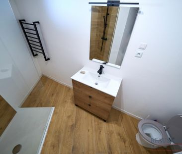 Location Appartement 3 pièces 50m² LE BEAUSSET 83330 - Photo 5