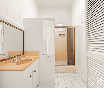 17 Devon Street, Red Hill QLD 4059 - House For Rent | Domain - Photo 6