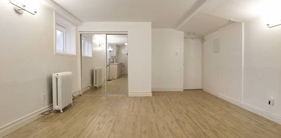 Bright Bachelor Basement Apartment - Photo 2