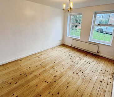 4 bedroom detached to rent Burghley Close, Dinnington - Photo 5