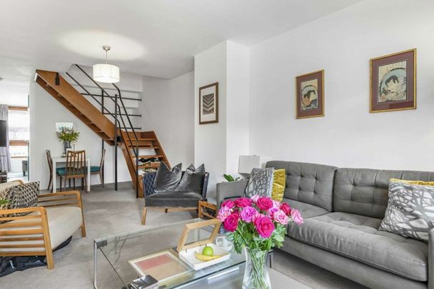 Barbican, London, EC2Y - Photo 1