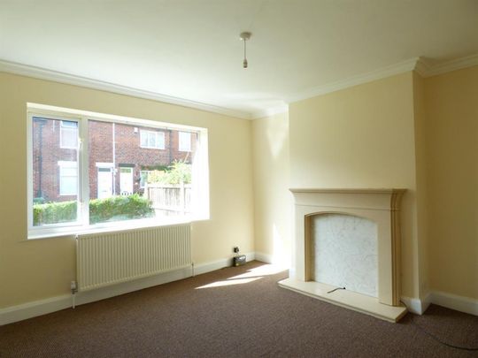 3 bedroom House To Let - Photo 1