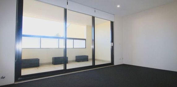 Ultra Modern Apartment Access through Marrickville Lane - Photo 2