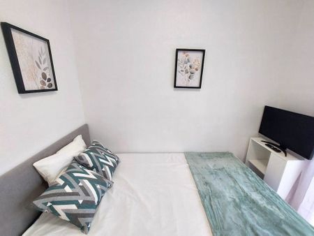 Calle de Juan Bautista de Toledo, Madrid, Community of Madrid 28002 - Photo 2