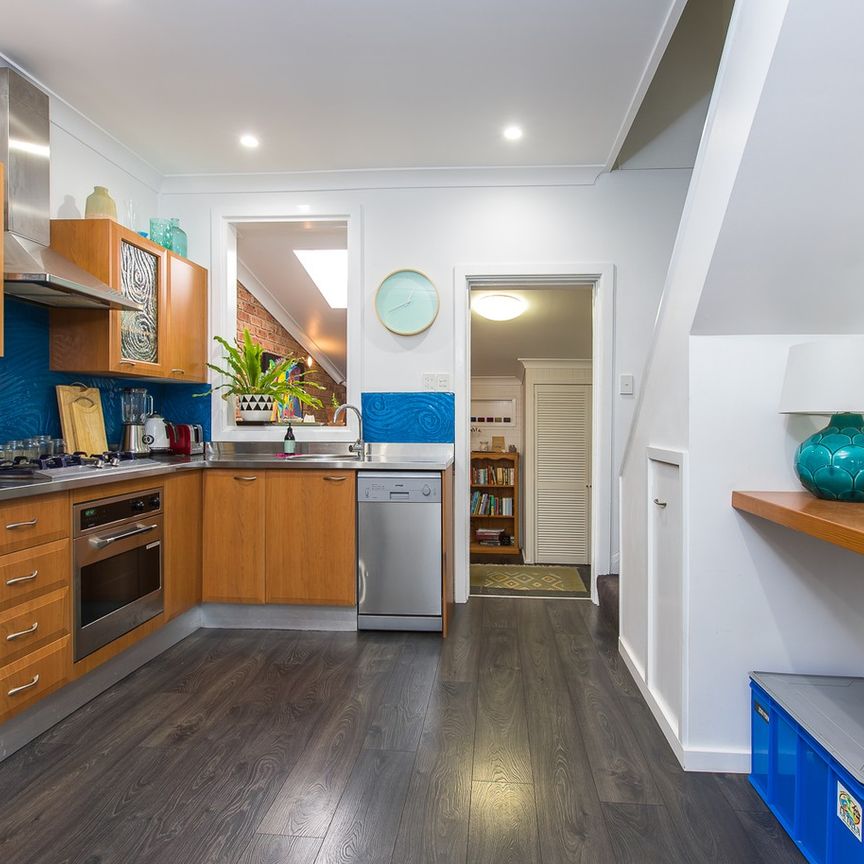 110 Railway Street - Photo 1