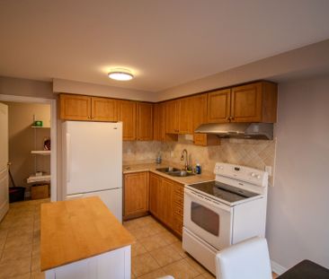 For Lease - 2 Sir Jacobs Crescent Unit# MAIN, Brampton, Ontario - Photo 6