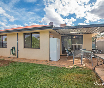 Centrally located unit! - Photo 6
