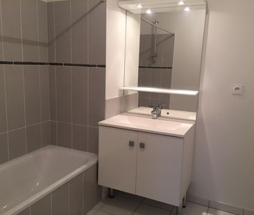 Location Appartement 3 pièces 58m² - Photo 4