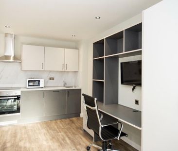 Studio to rent - Photo 3
