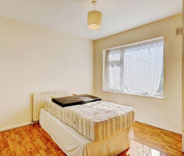 3 bedroom end of terrace house to rent - Photo 6