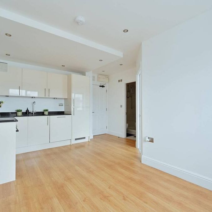 1 bedroom flat to rent - Photo 1