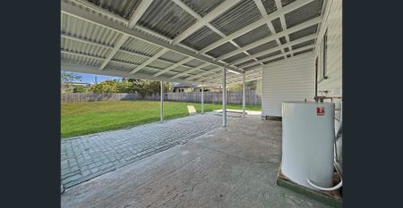 RENOVATED 3 BEDROOM HOME IN MUNDINGBURRA + HUGE BLOCK! - Photo 2