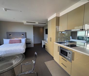 WAKE UP IN A BOUTIQUE RESIDENCE CLOSE TO STUNNING ALBERT PARK ***PL... - Photo 4