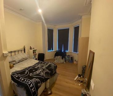 2 bedroom private hall to rent - Photo 3