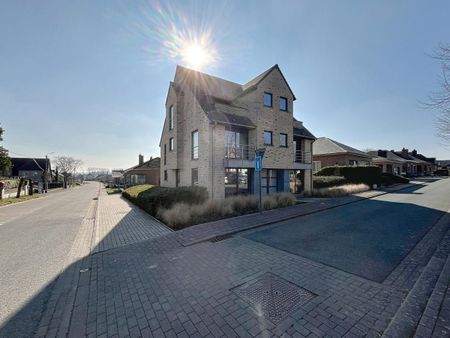 Ruim gelijkvloers appartement met 2 slaapkamers in Ophasselt - Photo 2