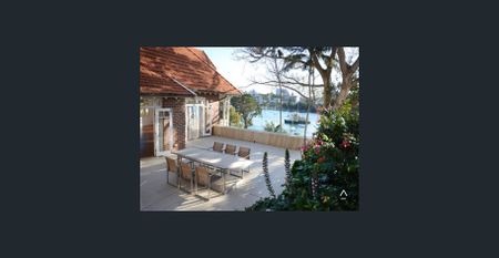 The Jewel in the Crown - Photo 3