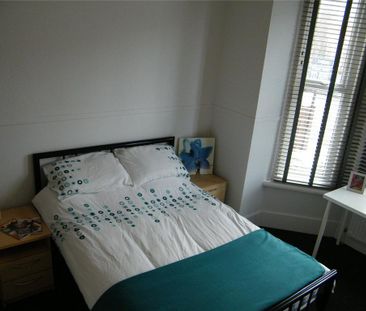 5 bedroom semi-detached house to rent - Photo 6