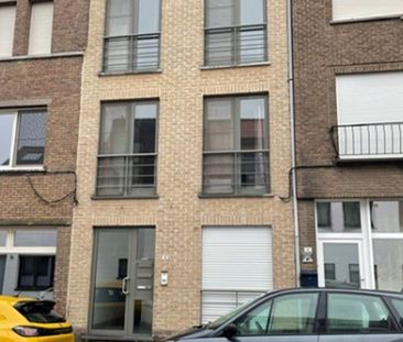 Instapklaar appartement op 1eV met 1 SLK en terras 17m² - Photo 2