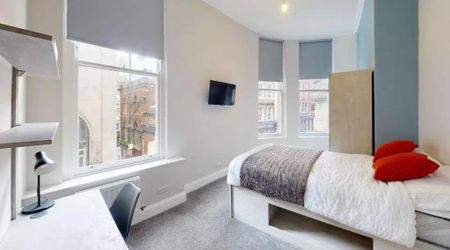 4 bedroom flat to rent - Photo 5