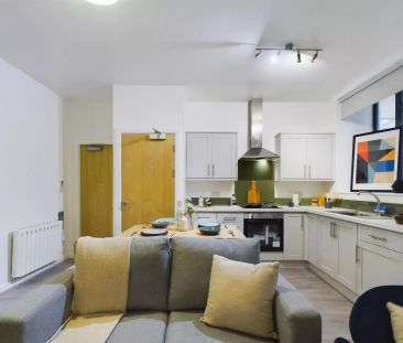 4 Bedroom House - Photo 2