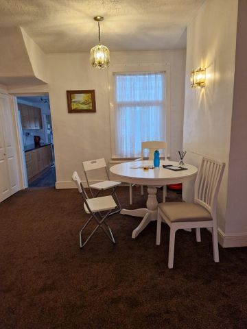 3 bedroom terraced house to rent - Photo 3