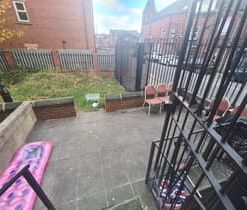 6 Bed - 55 Chestnut Avenue, Hyde Park, Leeds - LS6 1AZ - Student - Photo 2