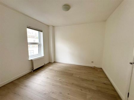 4 Bed Terraced House, Princess Victoria Street, BS8 - Photo 3