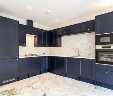 4 bedroom semi-detached house to rent - Photo 4