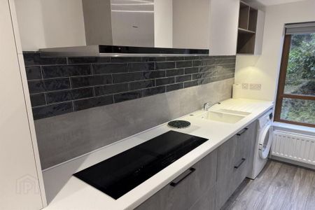 1 Stormont Mews, Belfast, BT5 7FR - Photo 2