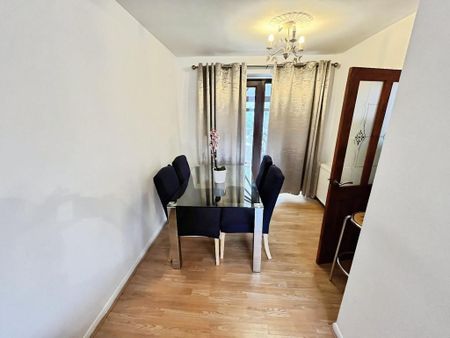 3 bedroom semi-detached house to rent - Photo 3