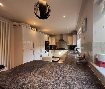 5 bedroom property to rent - Photo 1