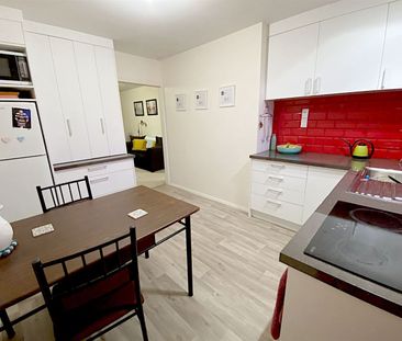 3/125 Geraldine Street, Edgeware, NZ 8013 - Photo 1