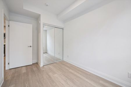 For Lease - 3250 Carding Mill Trail Unit# 223, Oakville, Ontario - Photo 3