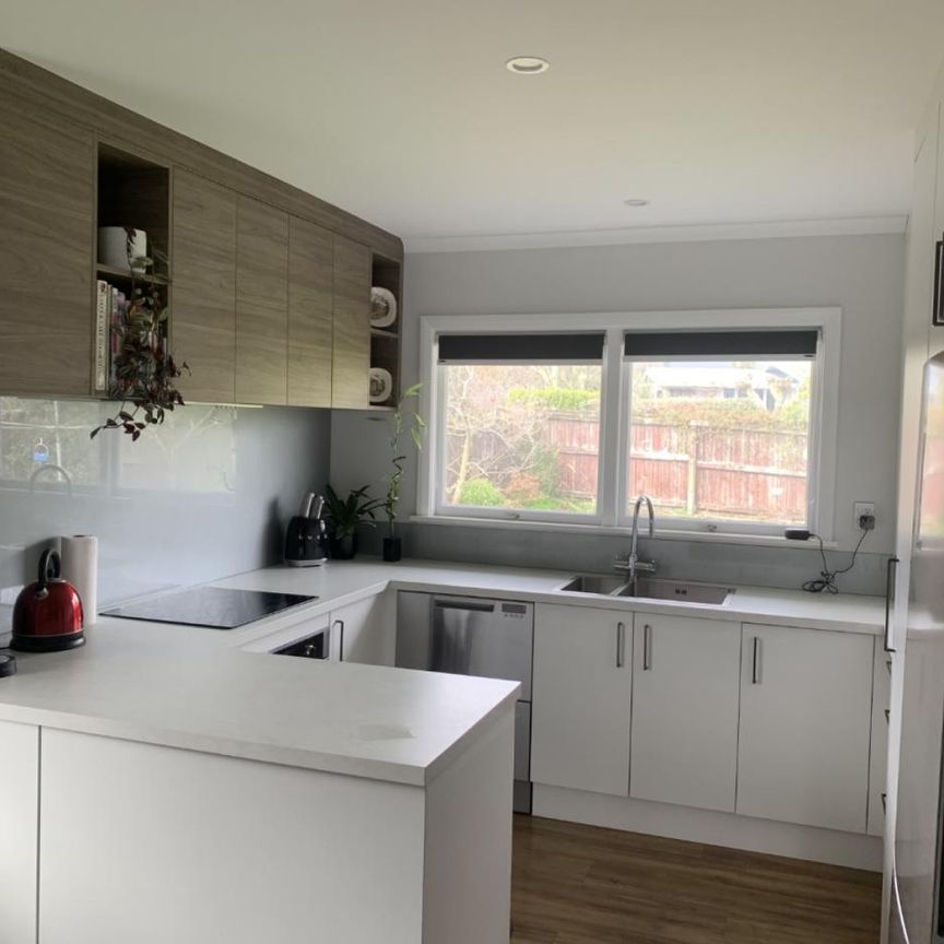 Family Living in the Heart of Stoke - Photo 1