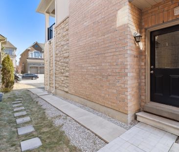 For Lease - 30 Bannockburn Drive Unit# Upper, Vaughan, Ontario - Photo 4