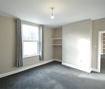 Baker Street, WEYBRIDGE, KT13 - Photo 4