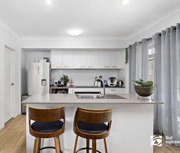 4 BEDROOM FAMILY HOME IN QUIET CUL-DE-SAC -SIDE ACCESS FOR BOAT OR ... - Photo 6