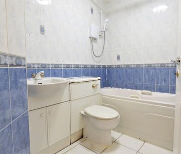 3 bedroom apartment to rent - Photo 5