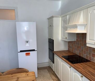 2 bedroom maisonette to rent - Photo 6