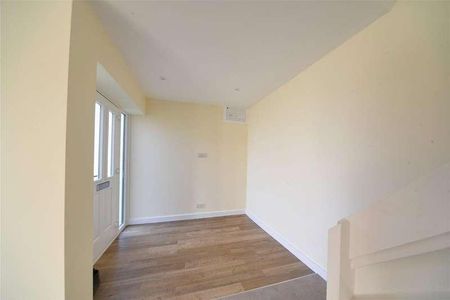 Chestnut Way, Raf Lakenheath, Brandon, Suffolk, IP27 - Photo 2