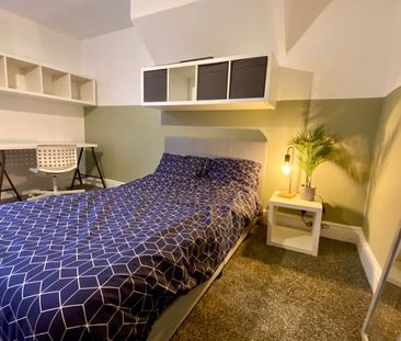 6 Bed Terraced House, Blantyre Road, L15 - Photo 4