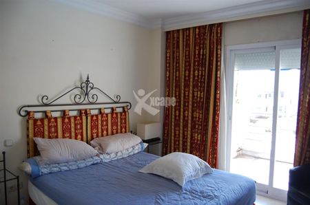 Charming West-Facing Apartment in the Heart of Puerto Banus - Photo 3