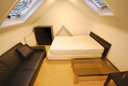 4 bedroom terraced house to rent - Photo 5