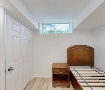 For Lease - 197 Vantage Loop, Newmarket, Ontario - Photo 1