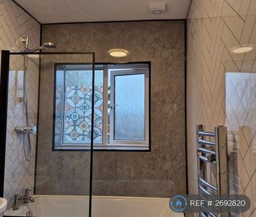 3 bedroom semi-detached house to rent - Photo 2