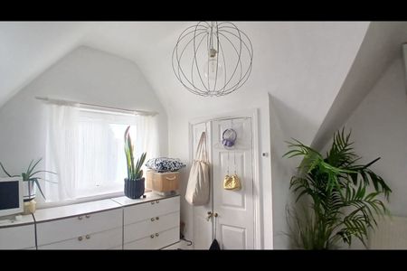 2 Bed Flat, Hamilton Road, W5 - Photo 2