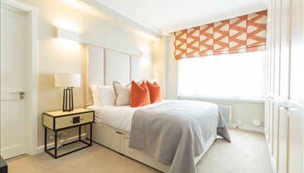 Spacious 3-Bedroom Apartment to Rent on Hill Street, London – Near Hyde Park & Green Park - Photo 5