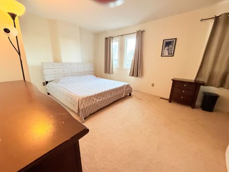 For Lease - 338 Sheffield Court, Oshawa, Ontario - Photo 2